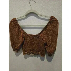 Urban Outfitters Women's Brown Animal Print Cropped Blouse Size M